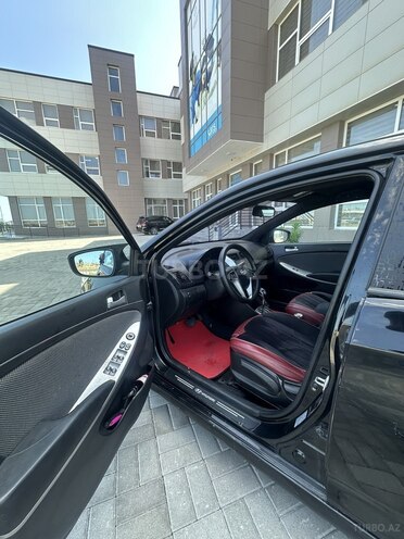 Hyundai Accent 2013, 220,000 km - 1.6 l - Bakı