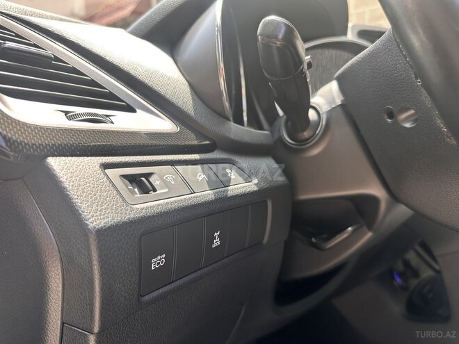 Hyundai Santa Fe-14