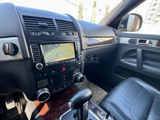 Volkswagen Touareg 2009, 228,000 km - 4.2 l - Bakı