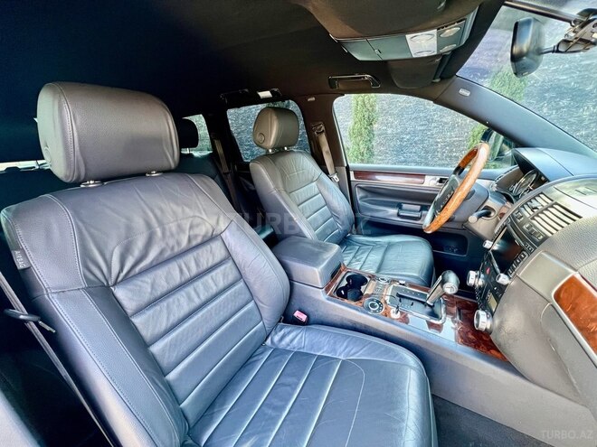 Volkswagen Touareg 2009, 228,000 km - 4.2 l - Bakı