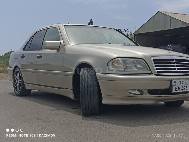 Mercedes C 230 1998, 331,210 km - 2.3 l - Beyləqan