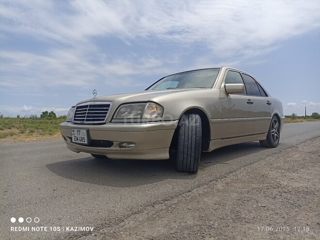 Mercedes C 230 1998, 331,210 km - 2.3 l - Beyləqan
