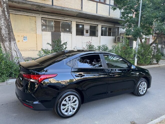 Hyundai Accent 2022, 148,700 km - 1.6 л - Bakı