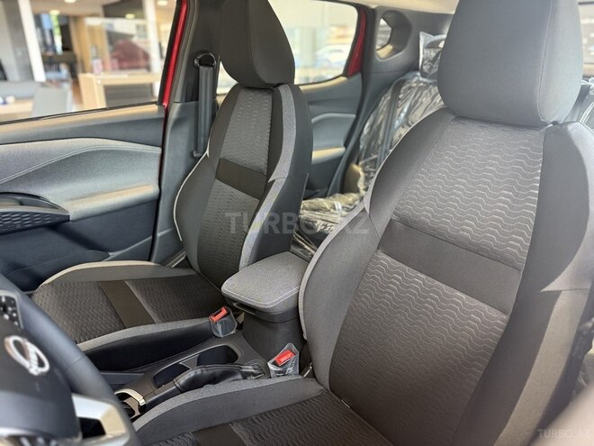 Nissan Magnite-20