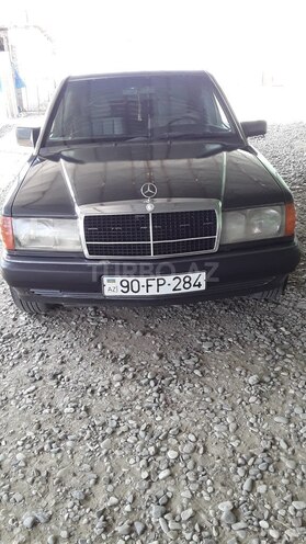 Mercedes 190 1990, 555,555 km - 2.0 l - Salyan