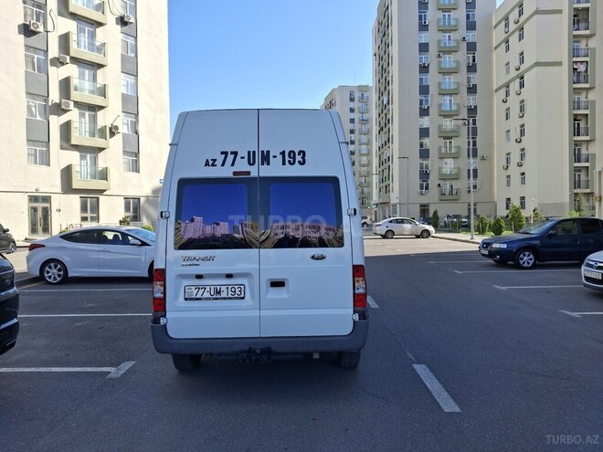 Ford Transit-2