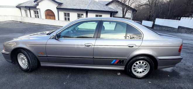 BMW 520-7