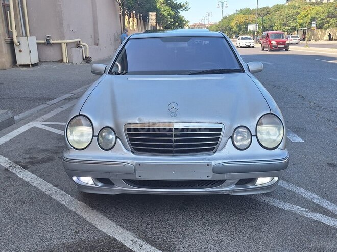 Mercedes E 220 d 2000, 337,000 km - 2.2 л - Bakı