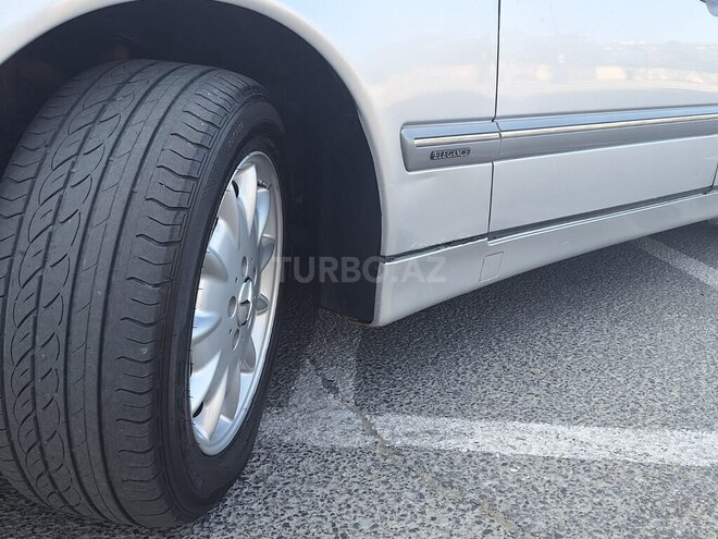 Mercedes E 220 d 2000, 337,000 km - 2.2 л - Bakı