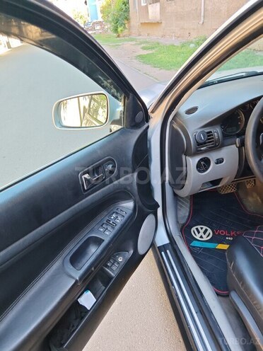 Volkswagen Passat 2001, 365,157 km - 2.0 l - Gəncə