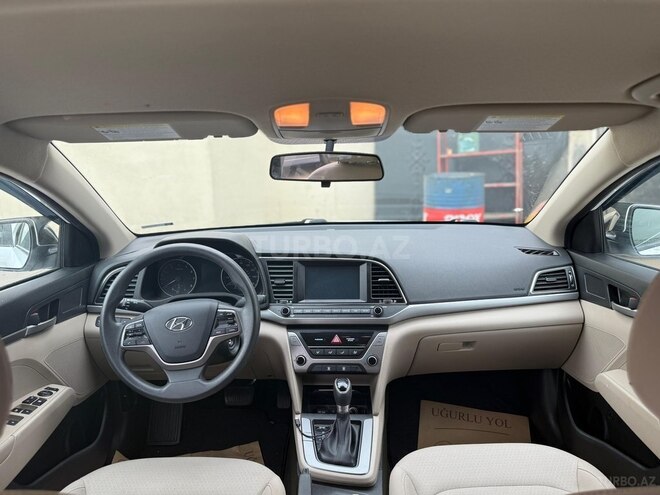 Hyundai Elantra 2018, 158,232 km - 2.0 л - Bakı