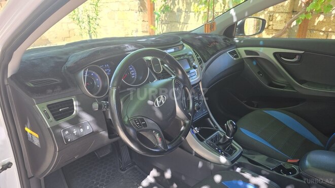 Hyundai Avante 2014, 256,242 km - 1.6 l - Bakı