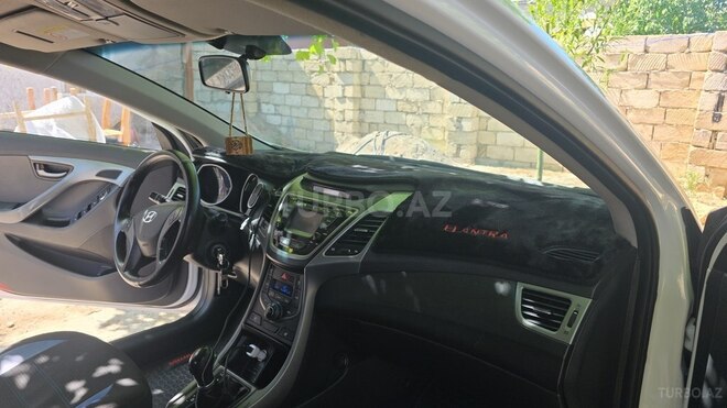 Hyundai Avante 2014, 256,242 km - 1.6 l - Bakı