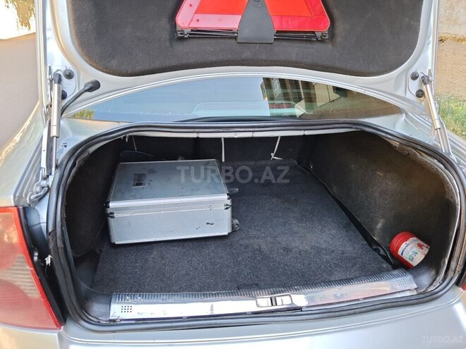 Volkswagen Passat 2001, 365,157 km - 2.0 l - Gəncə