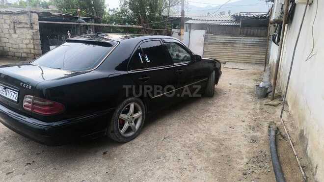 Mercedes E 220 d 2000, 404,000 km - 2.2 l - Bakı