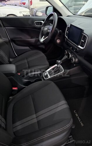 Hyundai Venue 2021, 64,000 km - 1.6 л - Bakı