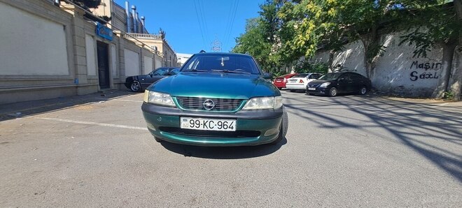 Opel Vectra 1997, 378,000 km - 2.0 l - Bakı