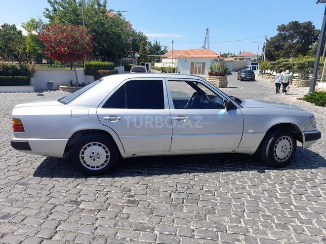 Mercedes E 200 d 1989, 455,550 km - 2.0 l - Bakı