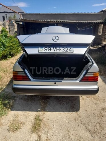 Mercedes E 200 d 1989, 455,550 km - 2.0 l - Bakı