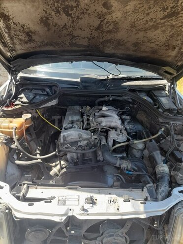 Mercedes E 200 d 1989, 455,550 km - 2.0 l - Bakı