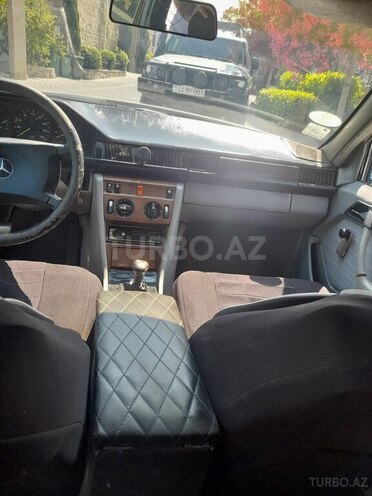 Mercedes E 200 d 1989, 455,550 km - 2.0 l - Bakı