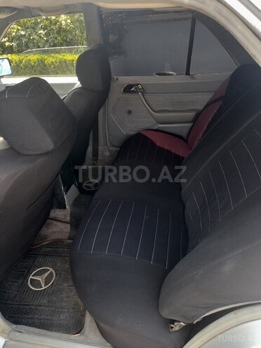Mercedes E 200 d 1989, 455,550 km - 2.0 l - Bakı
