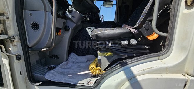 HOWO Sinotruk 2013, 365,200 km - 12.0 l - Quba