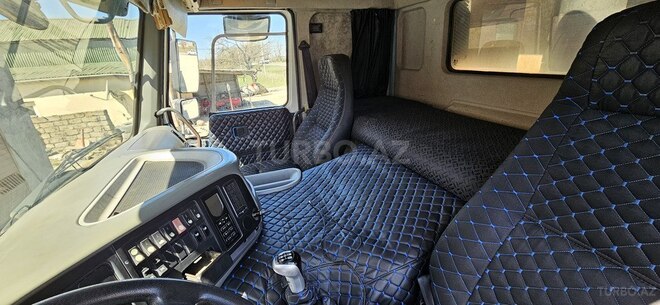 HOWO Sinotruk 2013, 365,200 km - 12.0 l - Quba