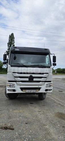 HOWO Sinotruk 2013, 365,200 km - 12.0 l - Quba