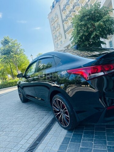 Hyundai Accent 2019, 80,000 km - 1.6 l - Bakı