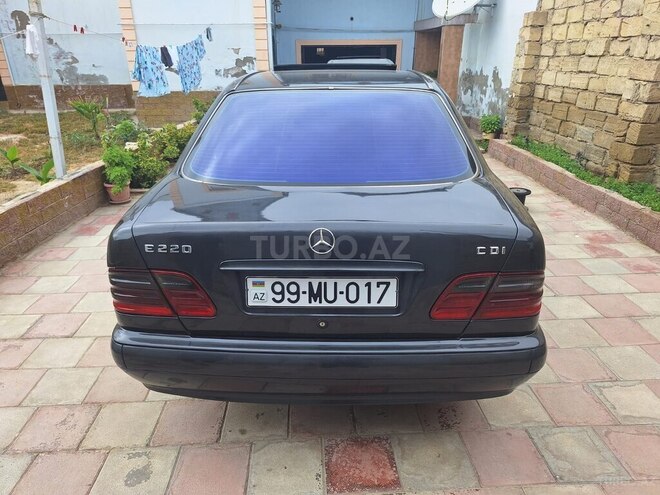 Mercedes E 220 d 2000, 396,000 km - 2.2 l - Bakı