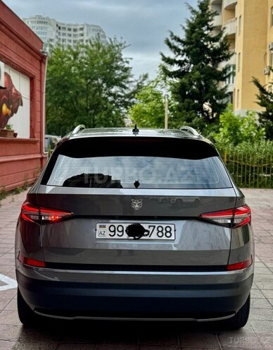Skoda Kodiaq 2023, 40,600 km - 2.0 л - Bakı