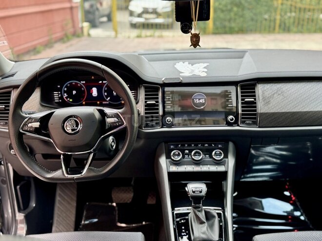 Skoda Kodiaq 2023, 40,600 km - 2.0 л - Bakı