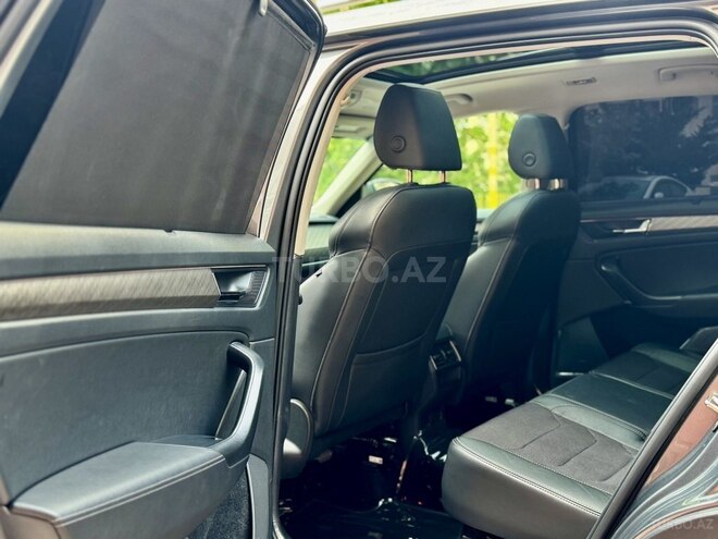 Skoda Kodiaq 2023, 40,600 km - 2.0 л - Bakı