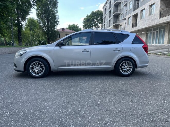 Kia Ceed 2010, 305,000 km - 1.4 л - İsmayıllı