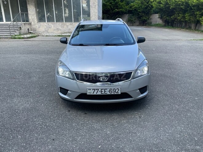 Kia Ceed 2010, 305,000 km - 1.4 л - İsmayıllı