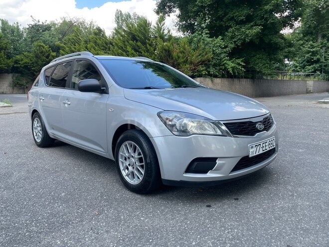 Kia Ceed 2010, 305,000 km - 1.4 л - İsmayıllı