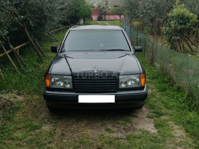 Mercedes E 200 1993, 582,000 km - 2.0 l - Bakı