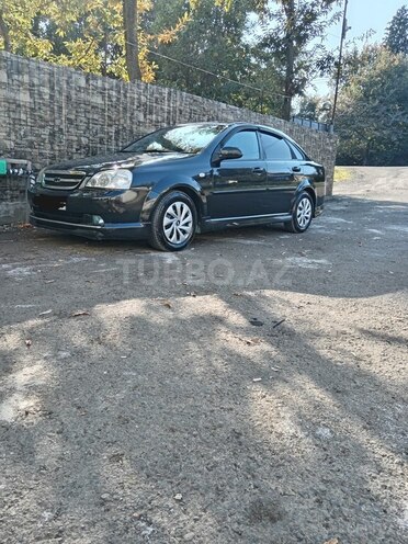 Chevrolet Lacetti-9