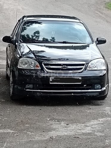 Chevrolet Lacetti-1