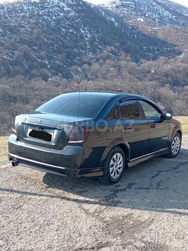 Chevrolet Lacetti-8