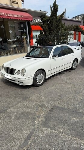 Mercedes E 320 2002, 319,400 km - 3.2 l - Bakı