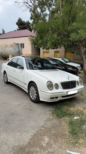 Mercedes E 320 2002, 319,400 km - 3.2 l - Bakı