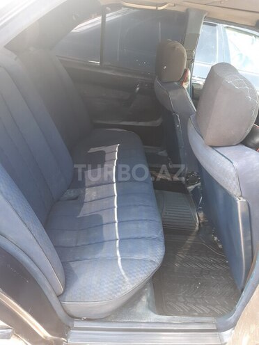 Mercedes 190 1992, 325,632 km - 2.0 l - Sumqayıt