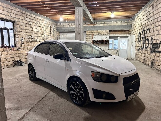 Chevrolet Aveo-2