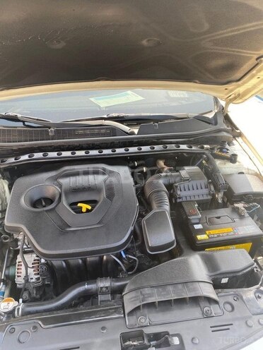 Kia K5-15