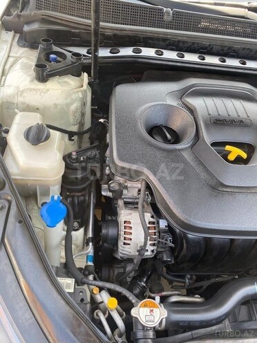 Kia K5-16