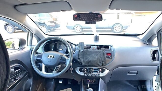 Kia Rio 2013, 300,000 km - 1.4 l - Bakı