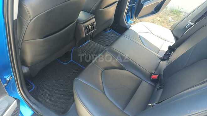 Toyota Camry-14