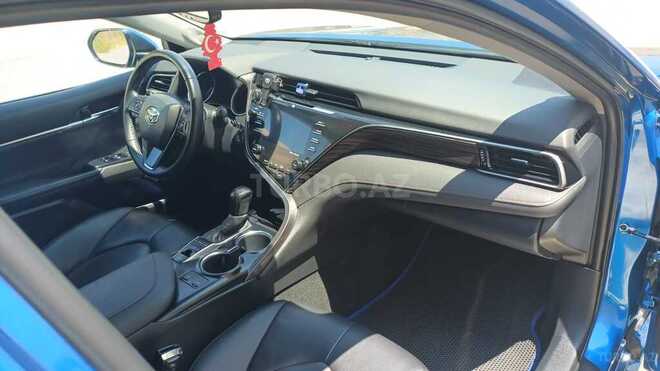 Toyota Camry-6
